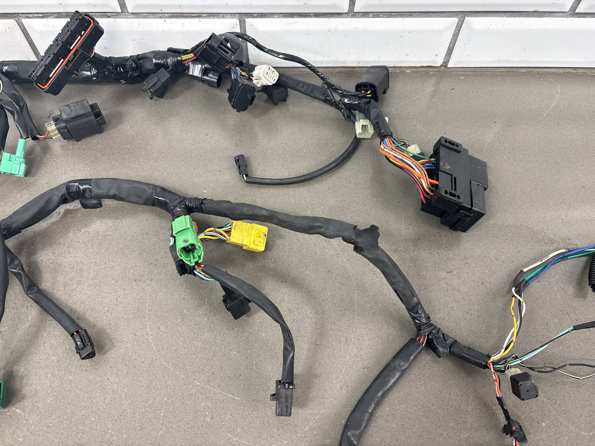 05-06 Suzuki SV650 Main Wiring Harness OEM 36610-17GF0