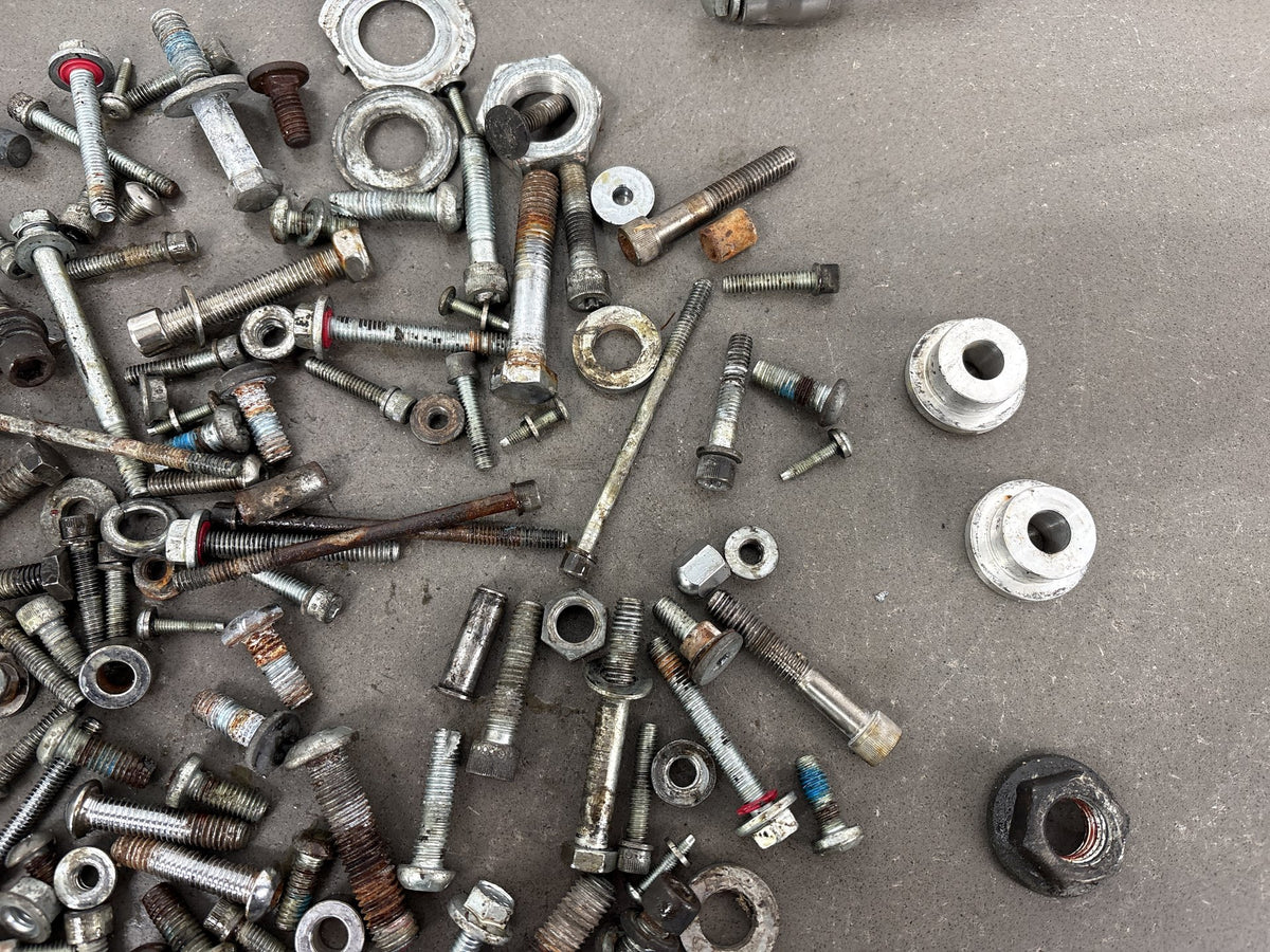 2006 Harley Dyna Super Glide FXDI Bolts Nuts Washers Hardware Lot OEM