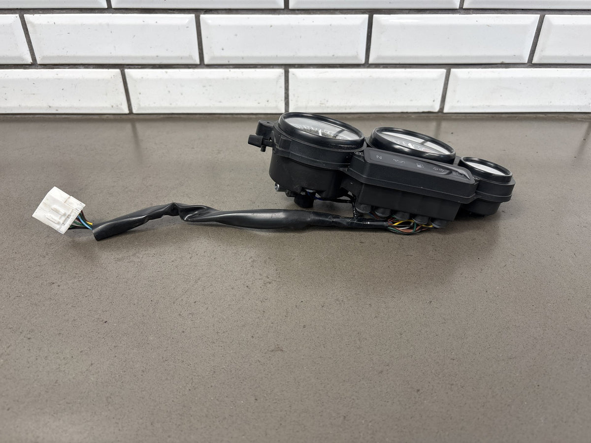 1999-2007 Yamaha YZF600R Gauge Cluster Speedometer Tachometer MPH 3,007 Mi OEM