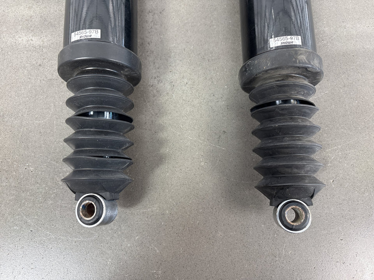 99-06 Harley Road King FLHR FLHRI FLHRCI FLHRS Rear Air Shocks Pair 54565-97C