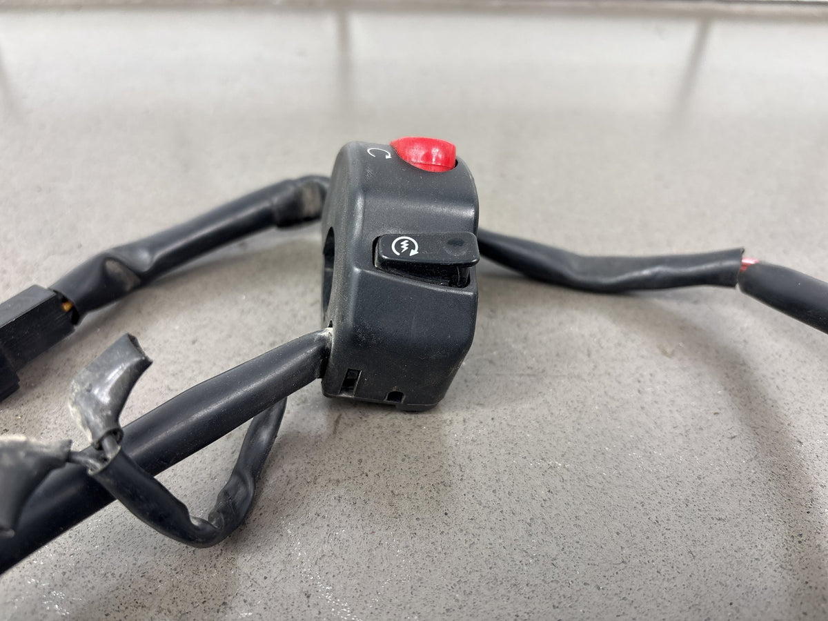 2008-2012 Triumph Street Triple 675R Right Handlebar Switch Kill Switch OEM