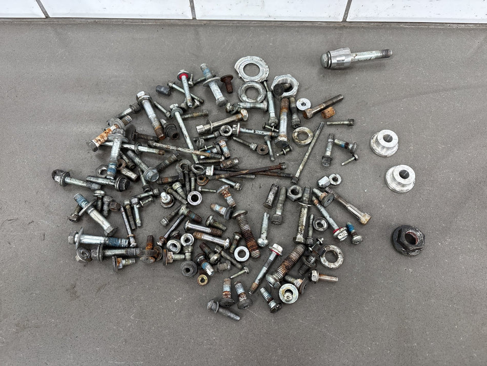 2006 Harley Dyna Super Glide FXDI Bolts Nuts Washers Hardware Lot OEM