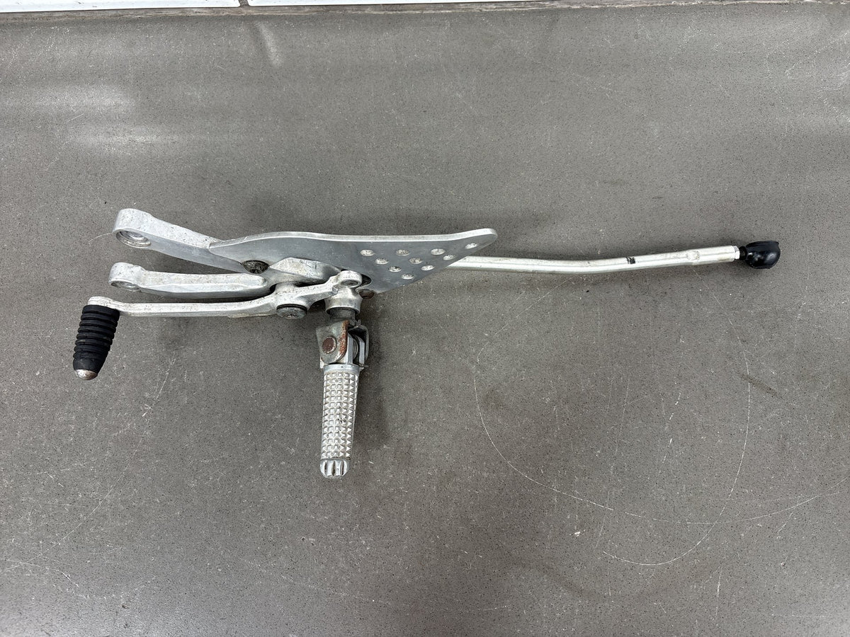 1999-2002 Yamaha YZF-R6 Left Rearset Foot Peg Bracket Shift Lever Rod OEM