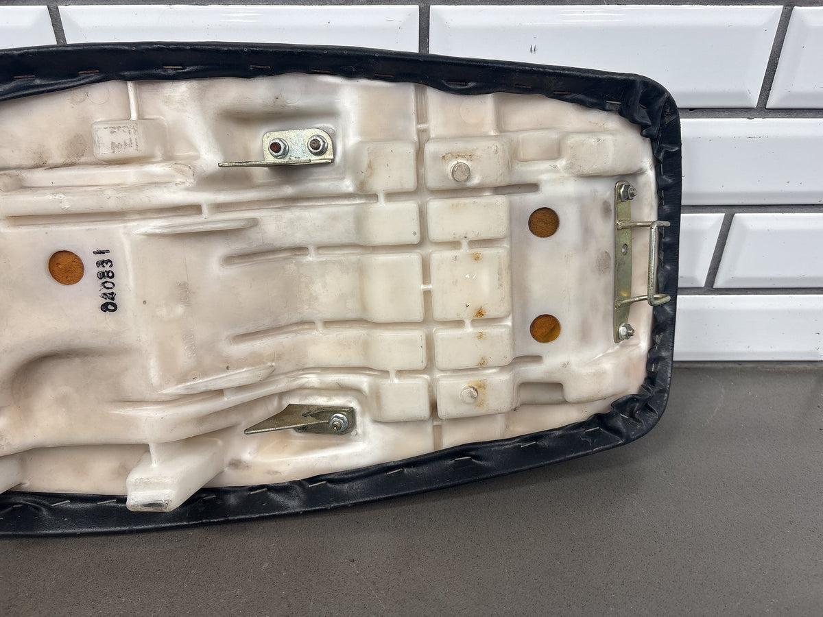 1990-1993 Kawasaki Ninja ZX11 Seat Assembly OEM 53001-1596-MA
