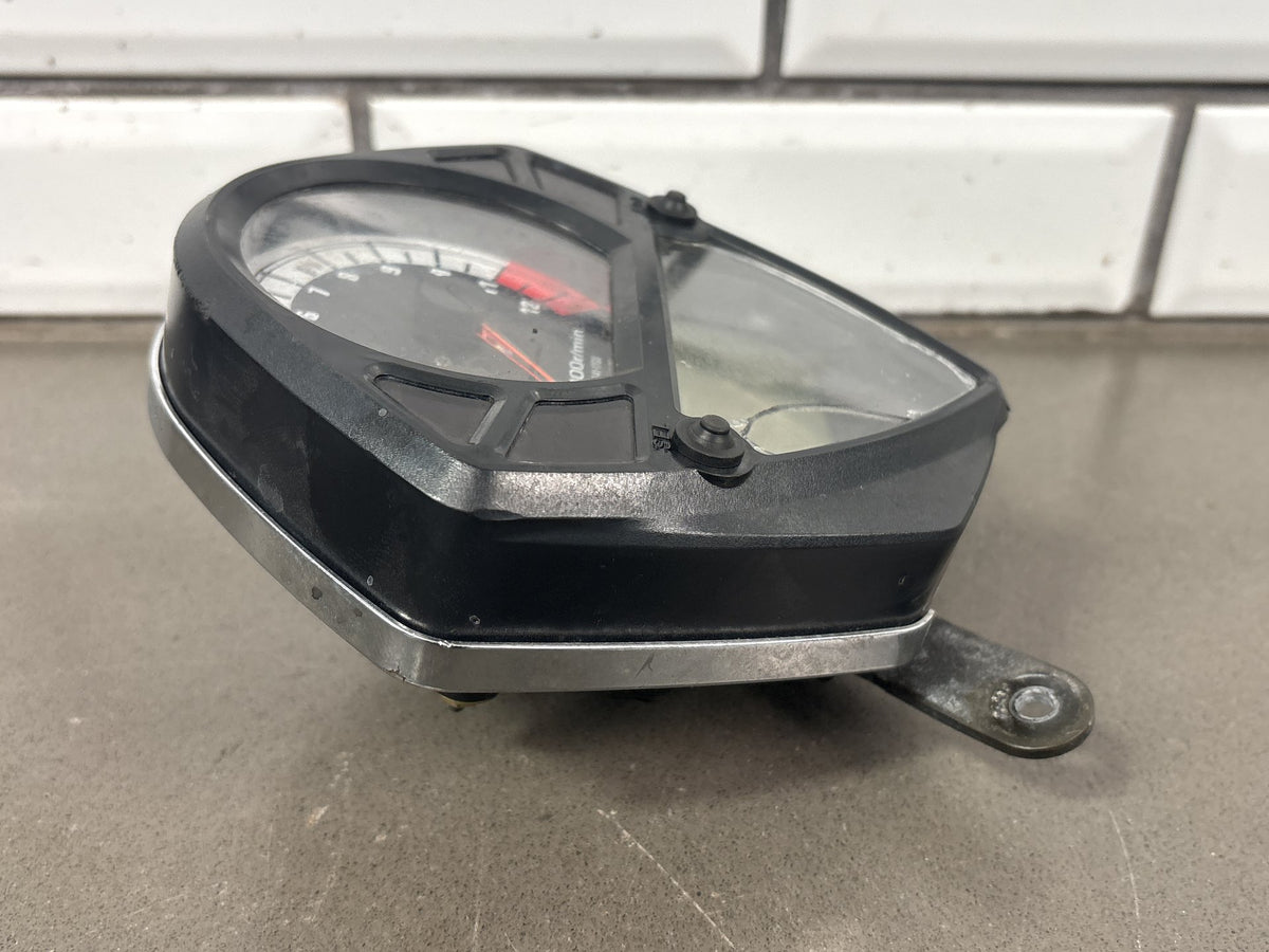 05-07 Suzuki SV650 Speedometer Gauge Cluster OEM 34120-17G80