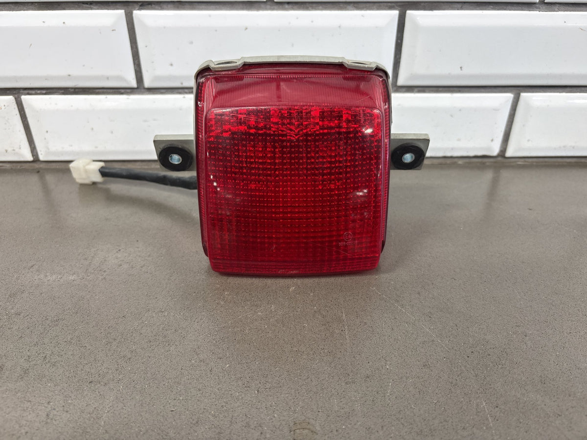1990-1993 Kawasaki Ninja ZX-11 ZX1100C Tail Light Lamp Assembly OEM 23025-1200