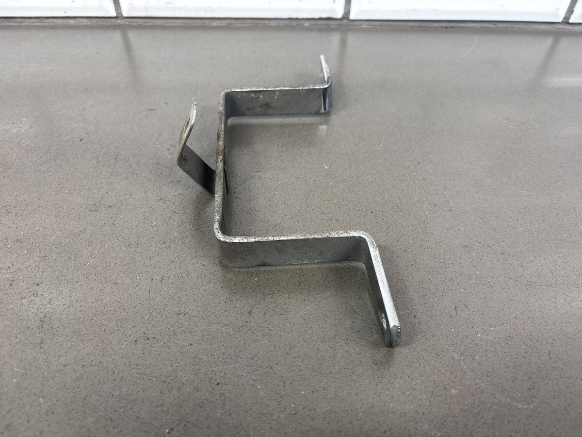 1985-2008 Harley Touring FLHR FLHT Right Saddlebag Support Bracket OEM 90720-79C