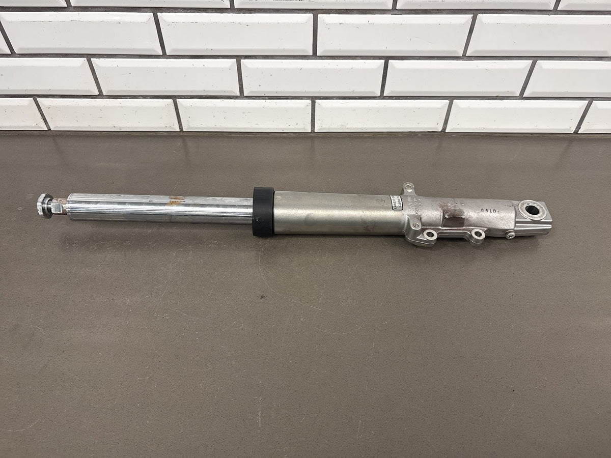2002-2006 Harley Road King FLHR FLHRI FLHRCI FLHRS Left Fork Leg OEM 46537-02A