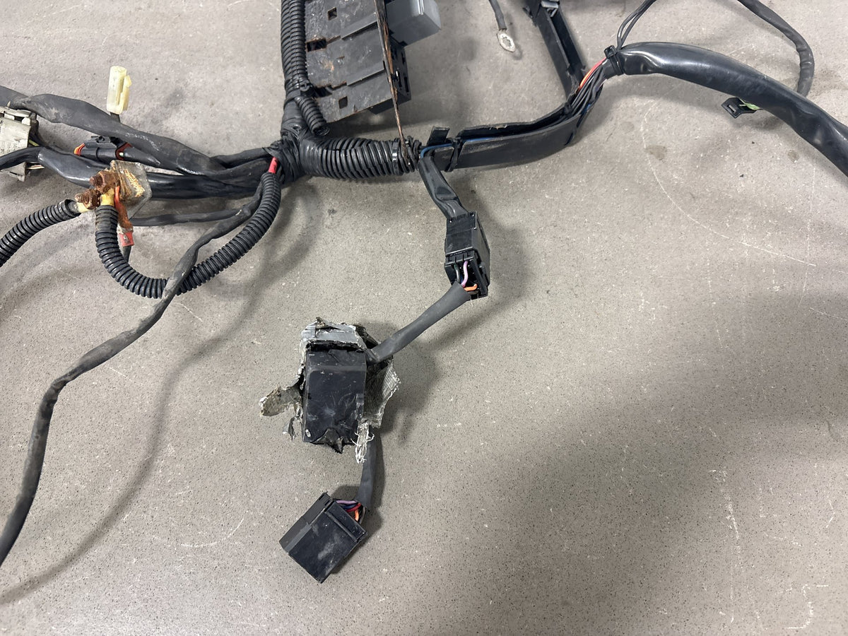 2004 Harley Heritage Softail Classic FLSTC Main Wiring Harness Carb 70216-04A