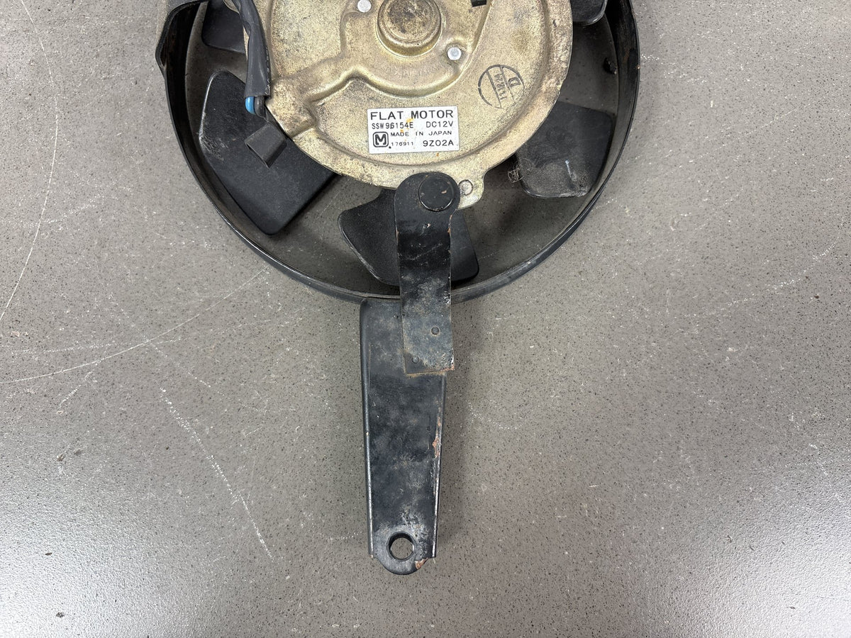 1999-2002 Yamaha YZF-R6 YZFR6 5EB Radiator Cooling Fan Motor Shroud OEM