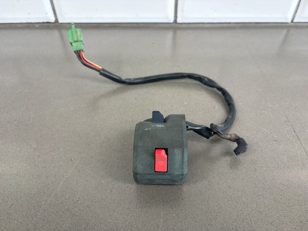 1990-1993 Kawasaki Ninja ZX-11 ZX1100C Right Handlebar Switch Housing 46091-1561
