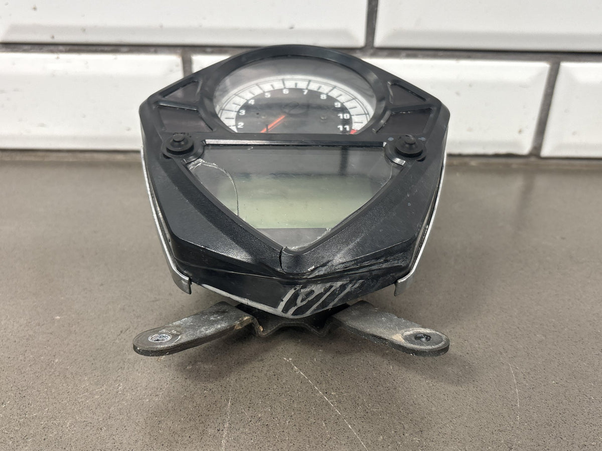 05-07 Suzuki SV650 Speedometer Gauge Cluster OEM 34120-17G80