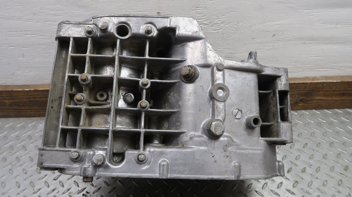 1970-1975 Yamaha R5C RD350 RD250 Crankcases OEM 278-15100-02-00