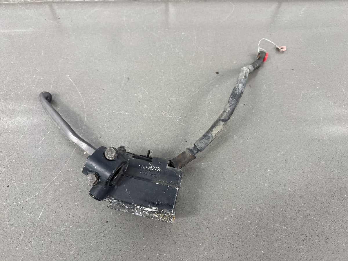 1983 Kawasaki GPZ750 ZX750A Front Brake Master Cylinder with Lines OEM