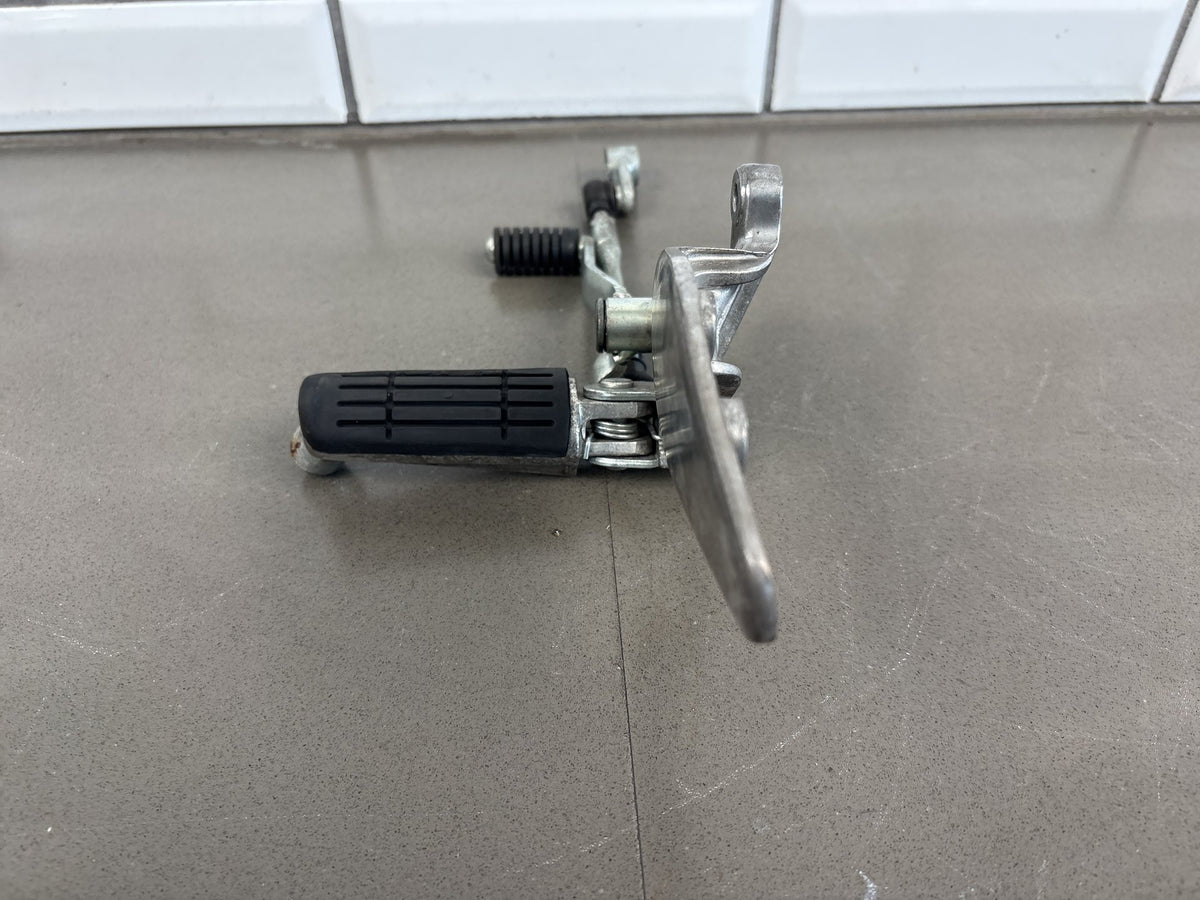1999-2007 Yamaha YZF600R Pair Left Right Rearsets Shift Lever Brake Pedal OEM