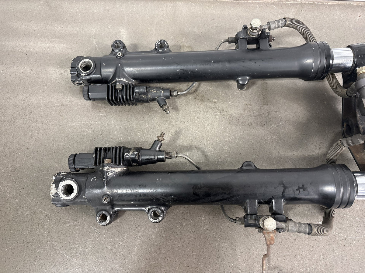 1982-1985 Kawasaki GPZ750 Front End Complete Forks Triple Trees OEM Straight