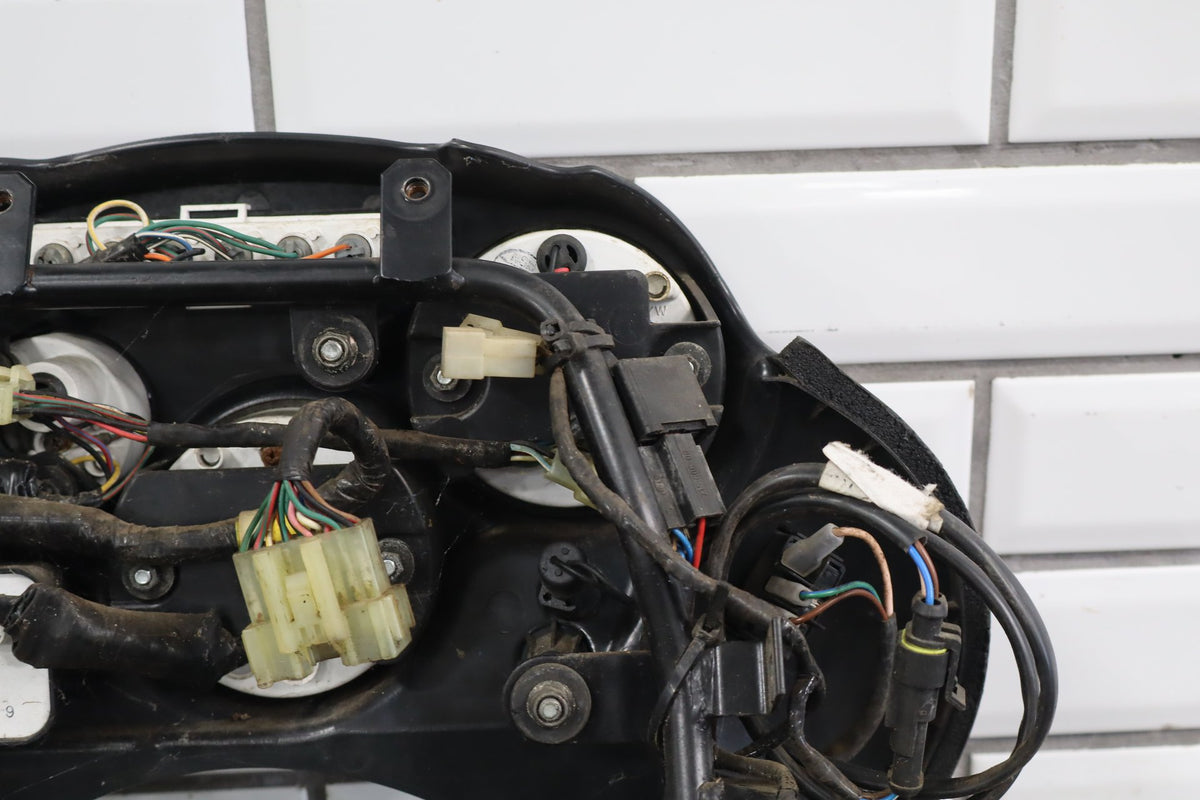 2000 Triumph Tiger 900 T709 Instrument Cluster OEM