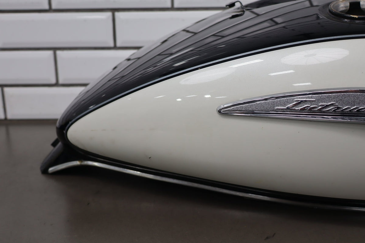 2001 Suzuki VL800 Volusia Fuel Tank Black White FP4