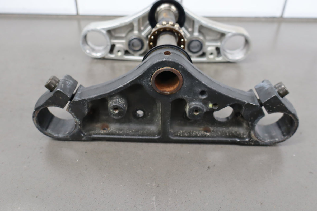2001-04 Suzuki VL800 Volusia Triple Tree Stem OEM 51410-41F20