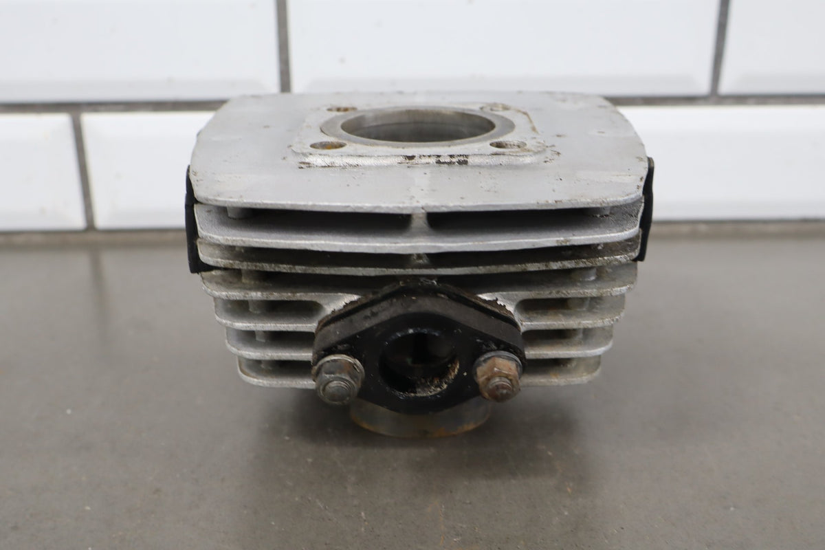1973-1977 Suzuki RV125 Engine Motor Cylinder Head OEM 11210-27301