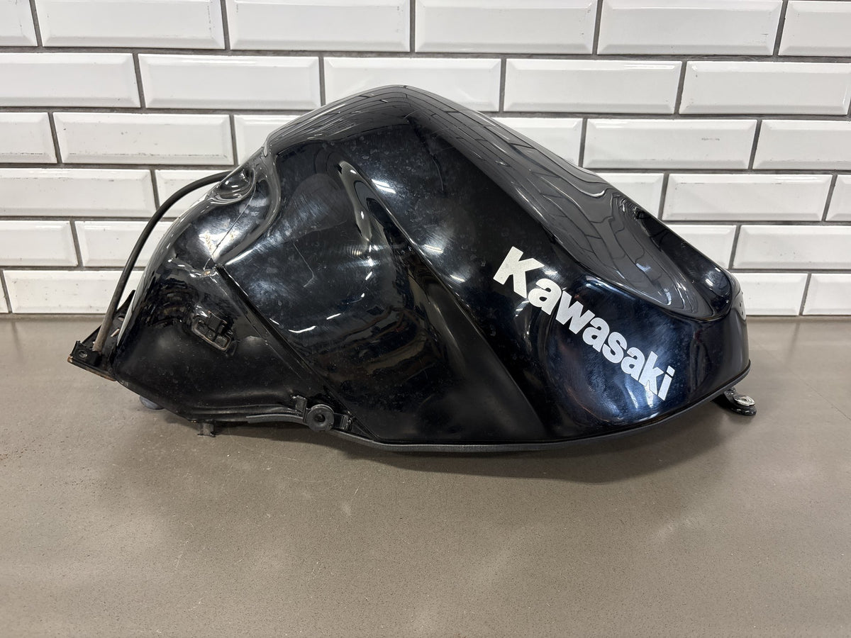 1992-1993 Kawasaki Ninja ZX-11 ZX1100C Fuel Gas Tank OEM 51003-5396-H8