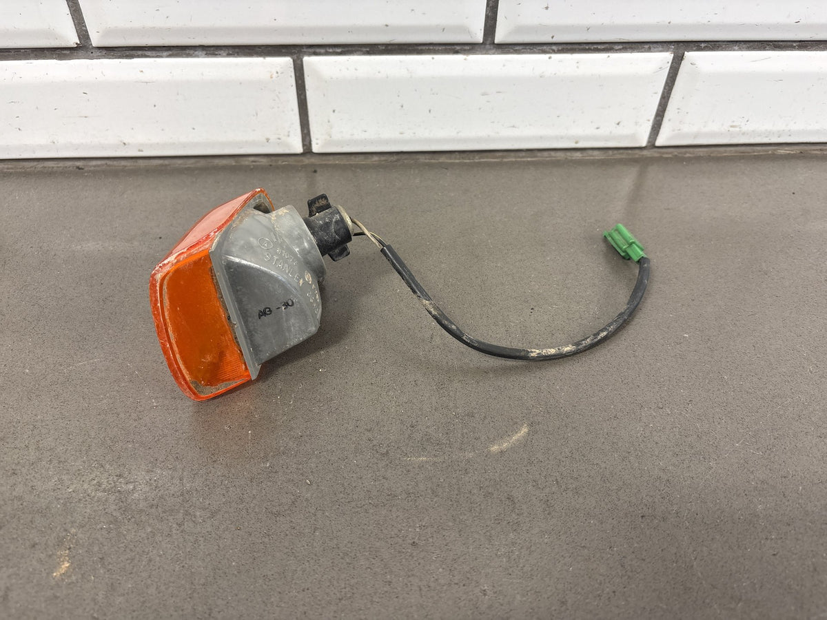 1992 Kawasaki Ninja ZX11 Front Turn Signals Pair Left/Right OEM