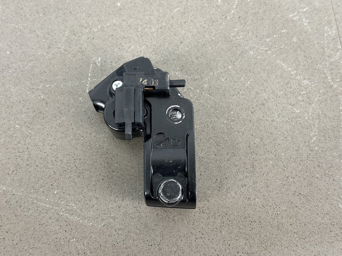 1999-2007 Yamaha YZF600R Clutch Lever Perch Holder OEM 29L-82911-01-00