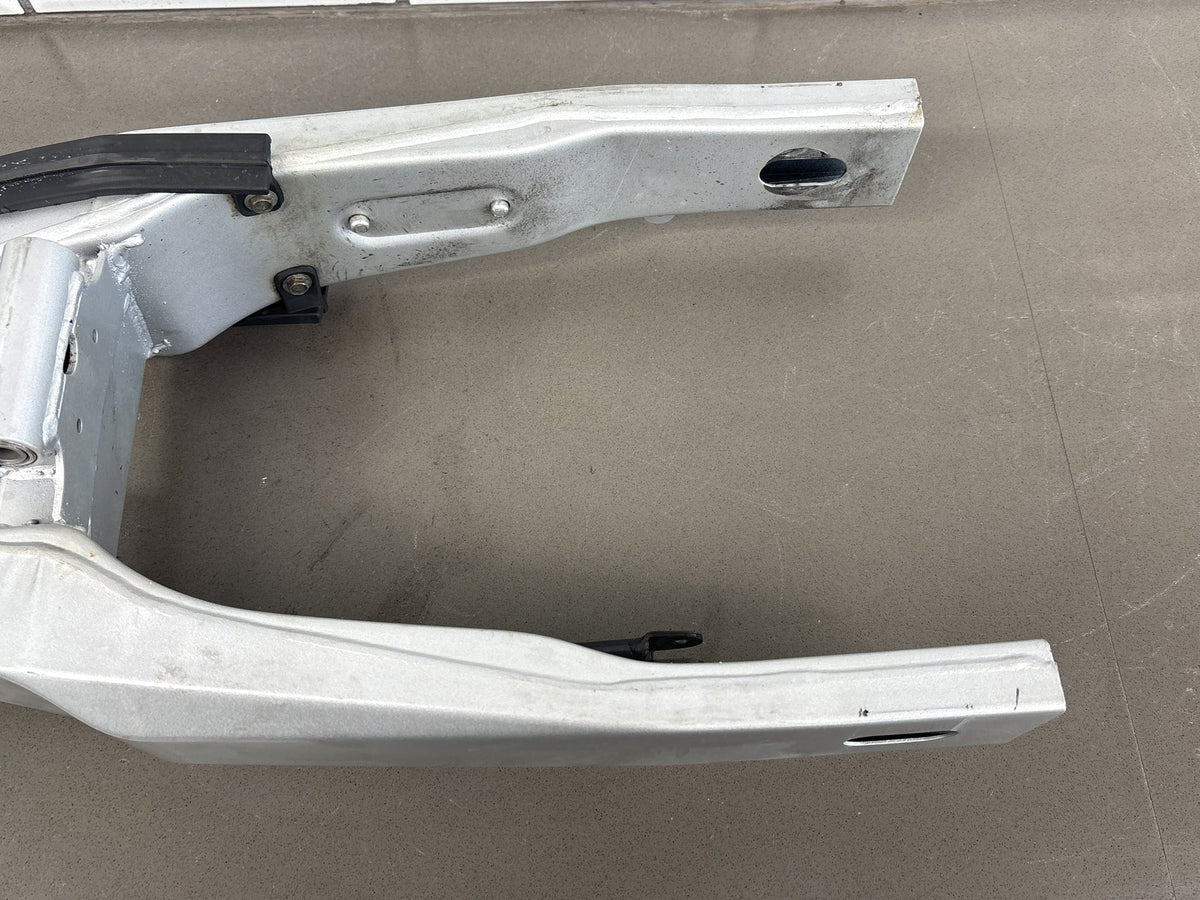 1999-2007 Yamaha YZF600R Swingarm Swing Arm Chain Slider Pivot Bolt Silver OEM