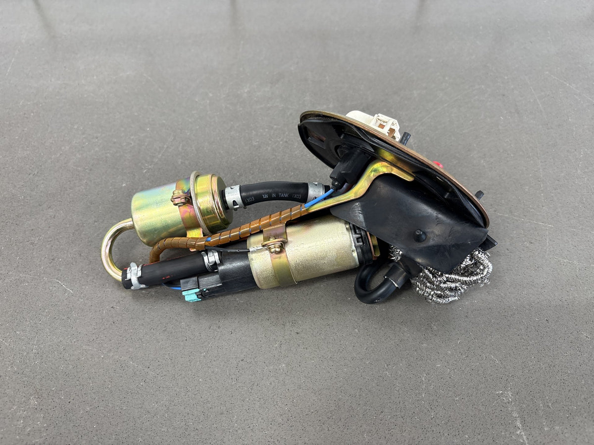 2002-06 Honda VFR800 Interceptor Fuel Pump Assembly OEM 16700-MCW-D02