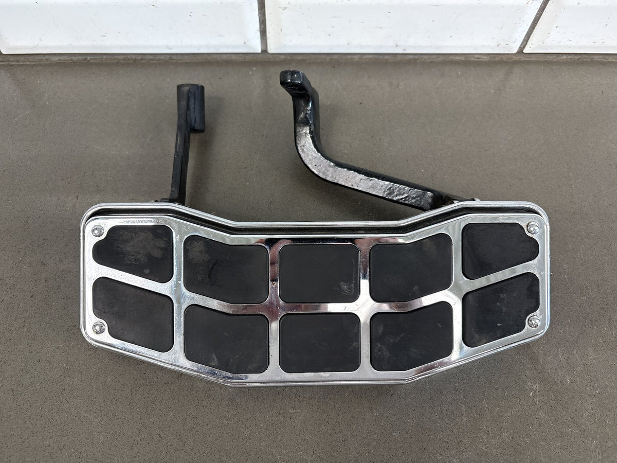 1993-2008 Harley Touring FLHR FLHT FLTR Driver Floorboards Pair Grid Inserts OEM