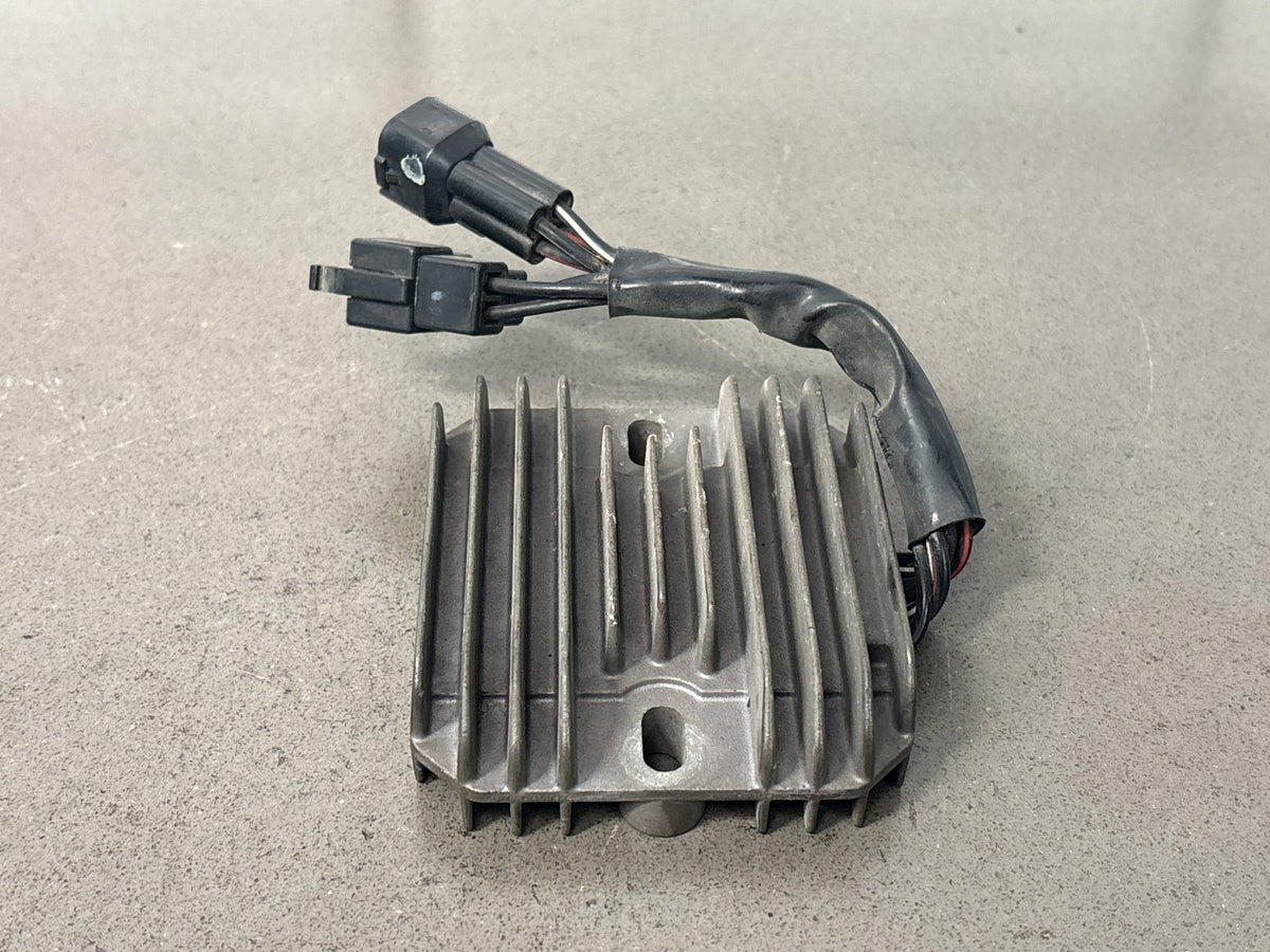03-07 Suzuki SV650 SV650S Regulator Rectifier OEM 32800-16G00