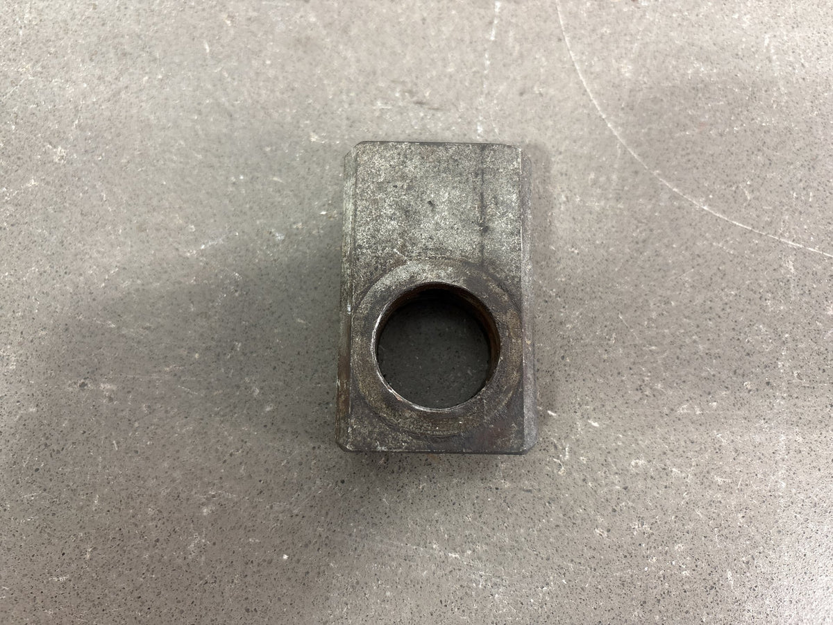 06-07 Harley Dyna FXD FXDB FXDC FXDL FXDWG Rear Axle Spacers Adjuster Blocks OEM