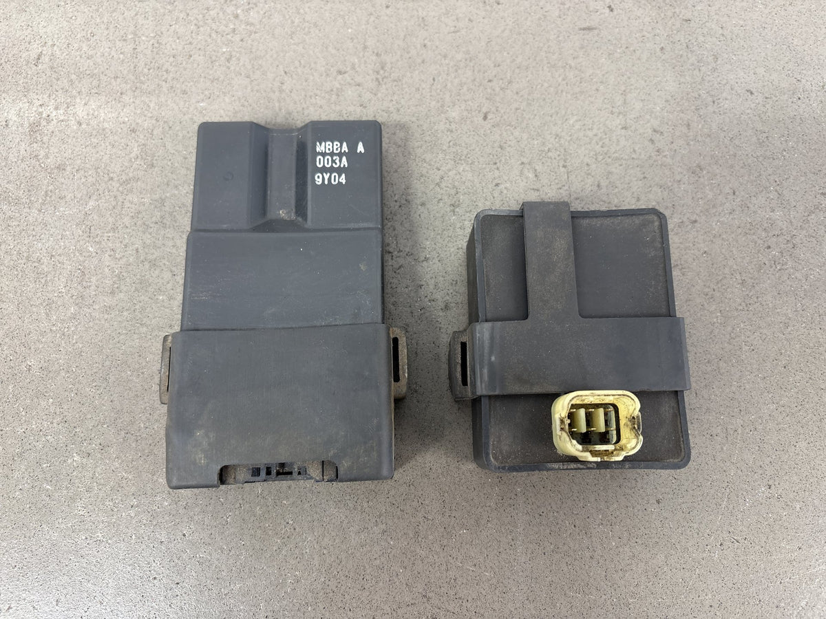 2000 Honda Super Hawk 1000 VTR1000F CDI Igniter Units MBBA A 003A And CI689 OEM