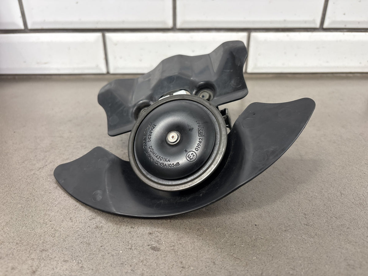 1999-2007 Yamaha YZF600R Horn OEM 4TH-83371-00-00