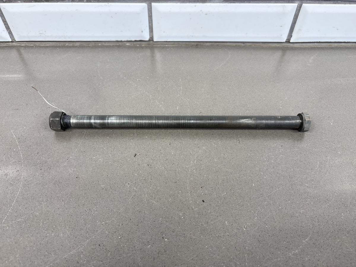 1983 Kawasaki GPZ750 ZX750A Rear Axle OEM