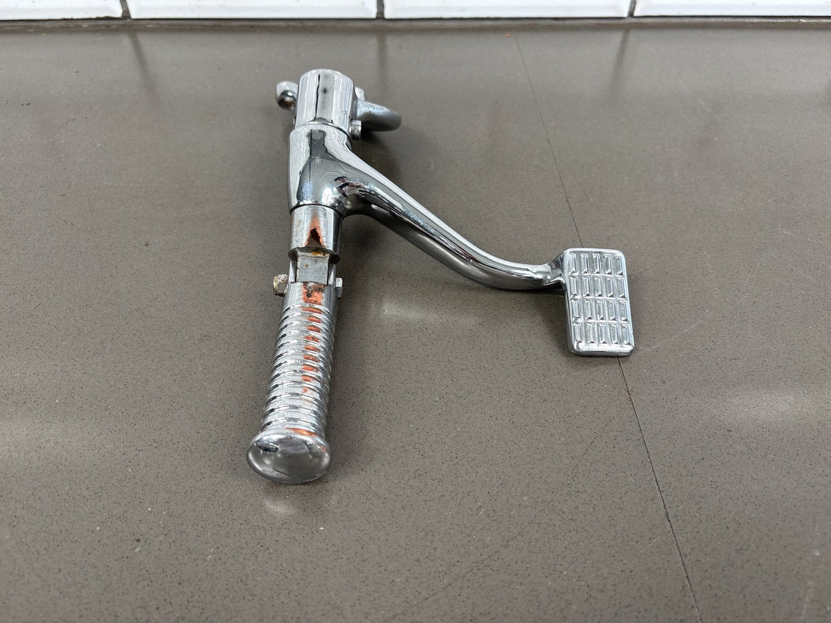 04-13 Harley Davidson Sportster XL 1200 883 Foot Peg Forward Controls Left/Right