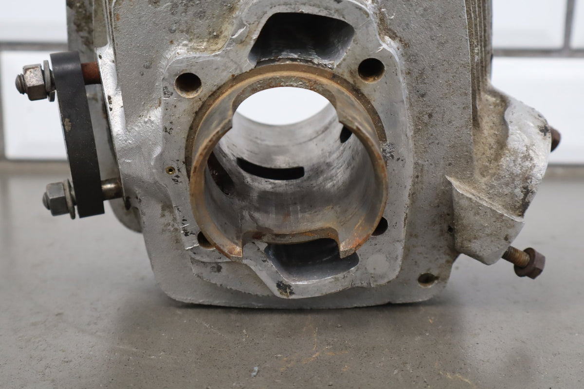 1973-1977 Suzuki RV125 Engine Motor Cylinder Head OEM 11210-27301