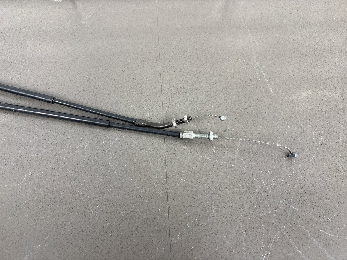 1999-2007 Yamaha YZF600R Throttle Tube Grip Housing with Throttle Cables OEM