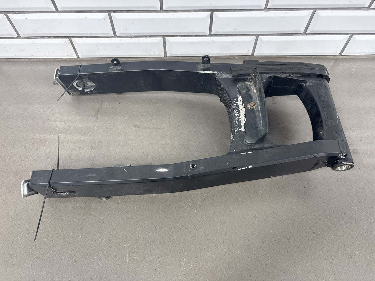 03-09 Suzuki SV650 SV650S Rear Swingarm (Black) OEM 61000-17G40-YAP