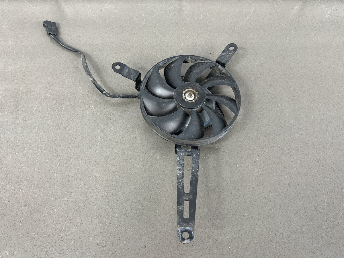 2006-2011 Yamaha FJR1300A Radiator Cooling Fans Pair Black OEM 3P6-12405-00-00