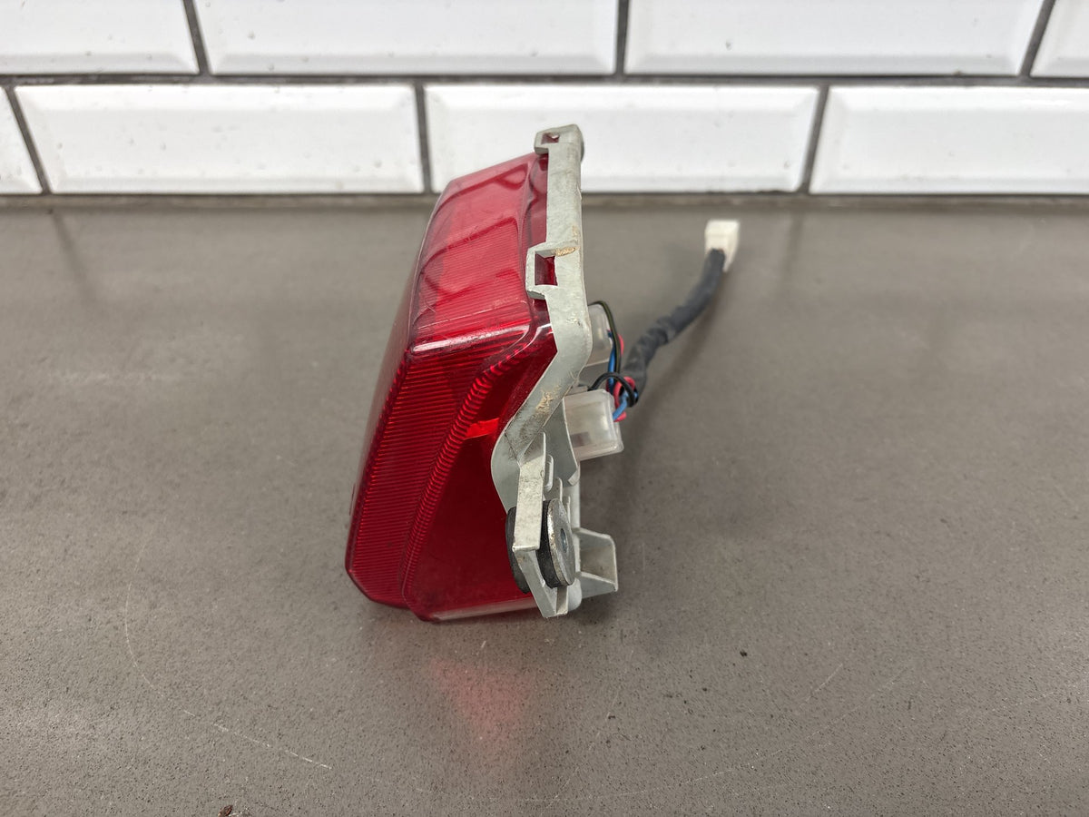 1990-1993 Kawasaki Ninja ZX-11 ZX1100C Tail Light Lamp Assembly OEM 23025-1200