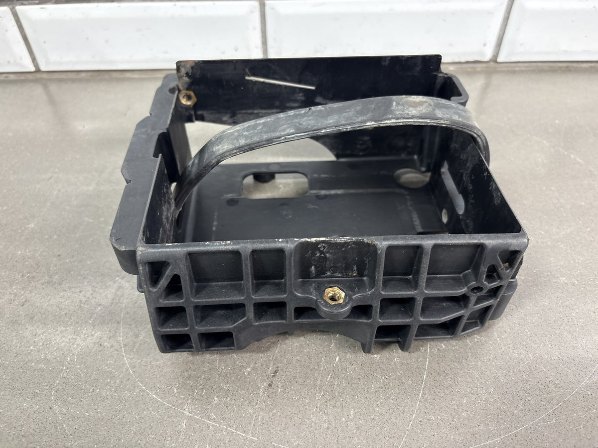 06-08 Dyna Super Glide Street Bob Low Rider Harley Battery Tray Box 70379-06