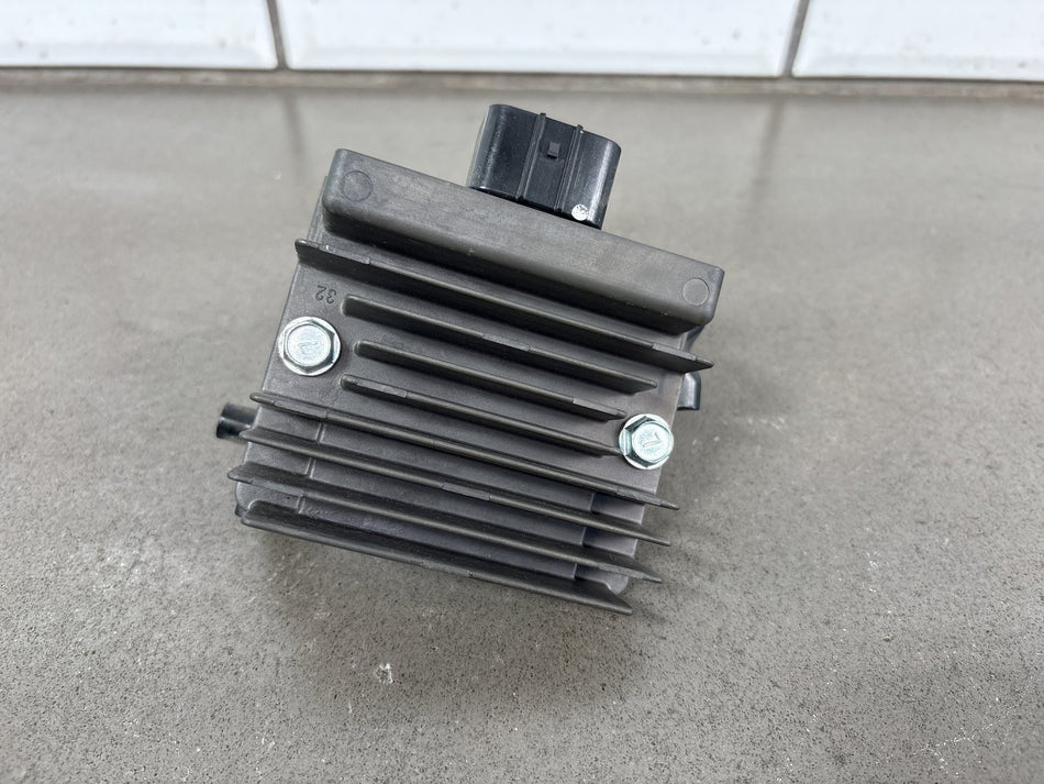 17-25 Kawasaki Ninja 650 EX650 Voltage Regulator Rectifier 21066-0750