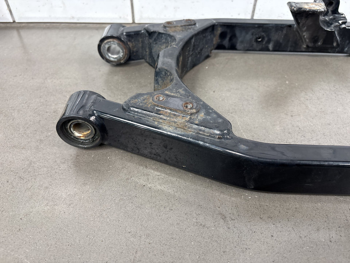 06-09 Harley Dyna FXD FXDB FXDC FXDL FXDWG FXDF OEM Swingarm Rear Fork 47820-06