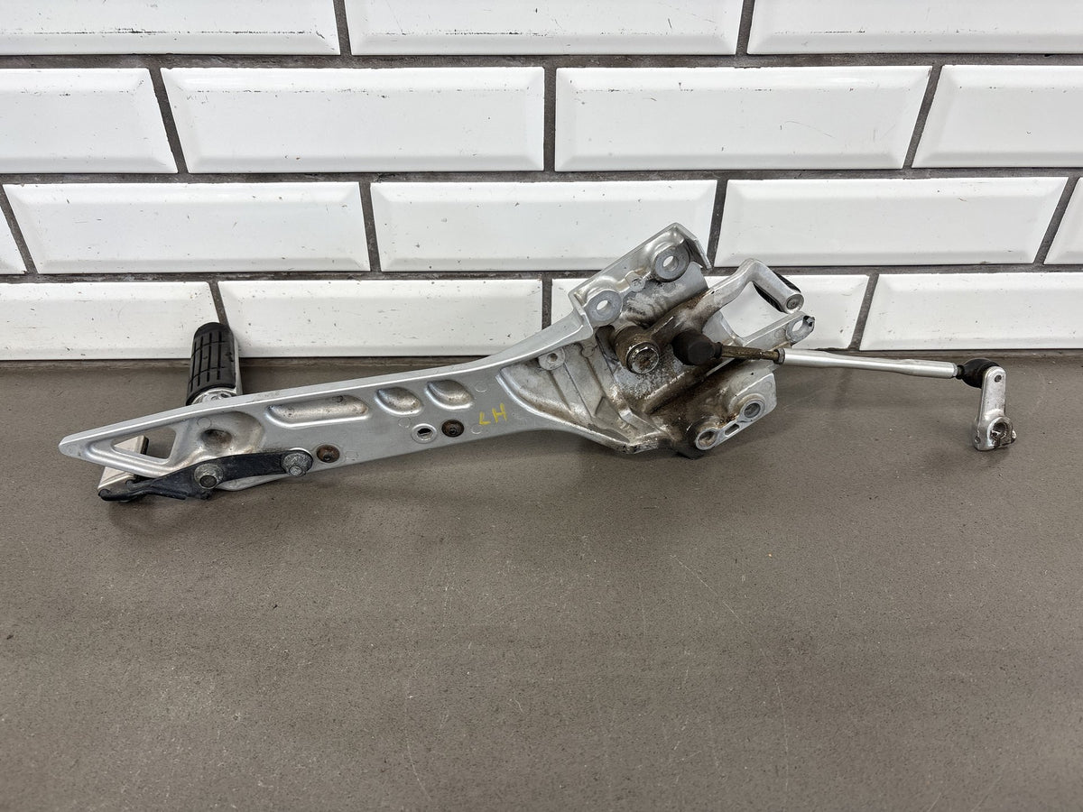 2006-2011 Yamaha FJR1300A Rearsets Brackets Pair Shift Lever Brake Pedal Silver