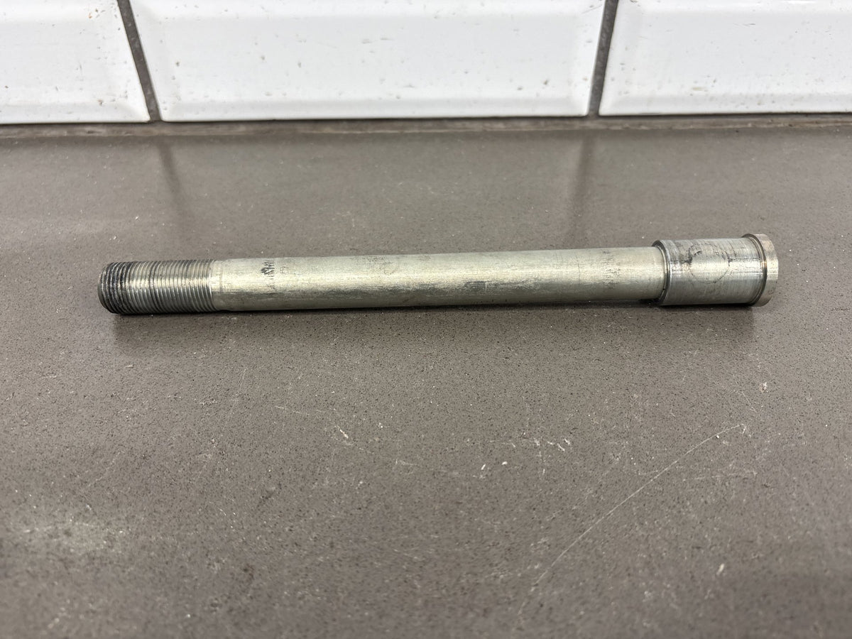 17-25 Kawasaki Ninja 650 EX650 Front Axle 41068-0616