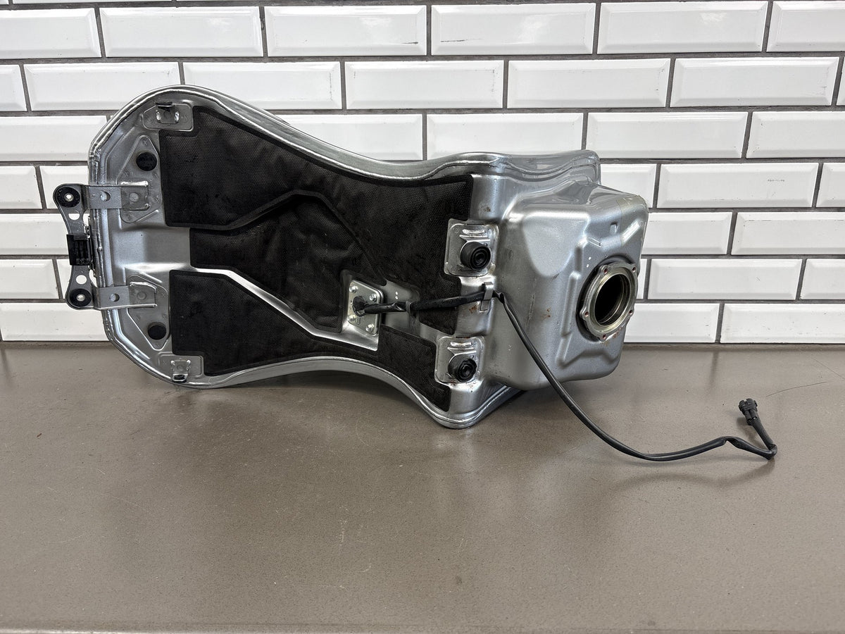 2010-2014 Kawasaki Concours 14 ZG1400 Fuel Tank