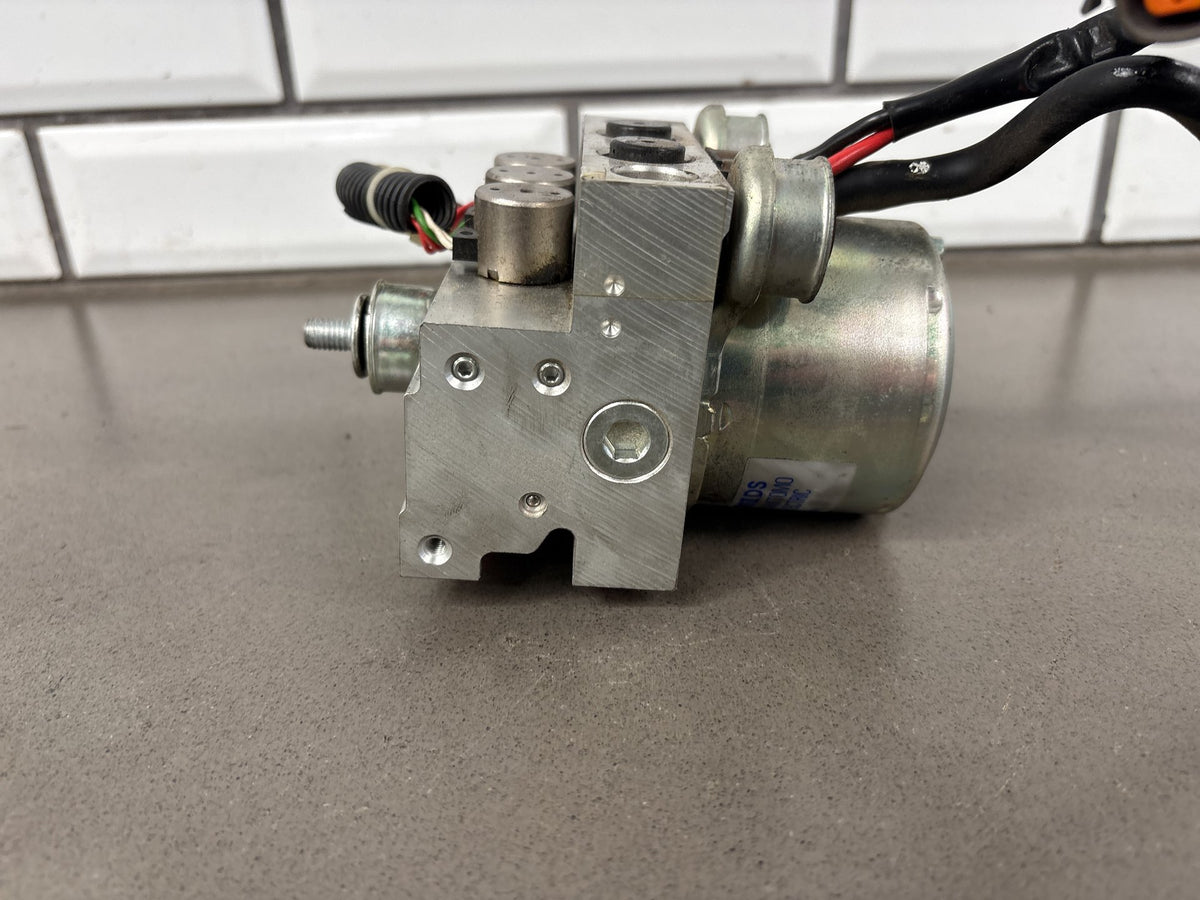 2006-2007 Yamaha FJR1300 ABS Pump Hydraulic Unit Modulator OEM 3P6-85930-00-00