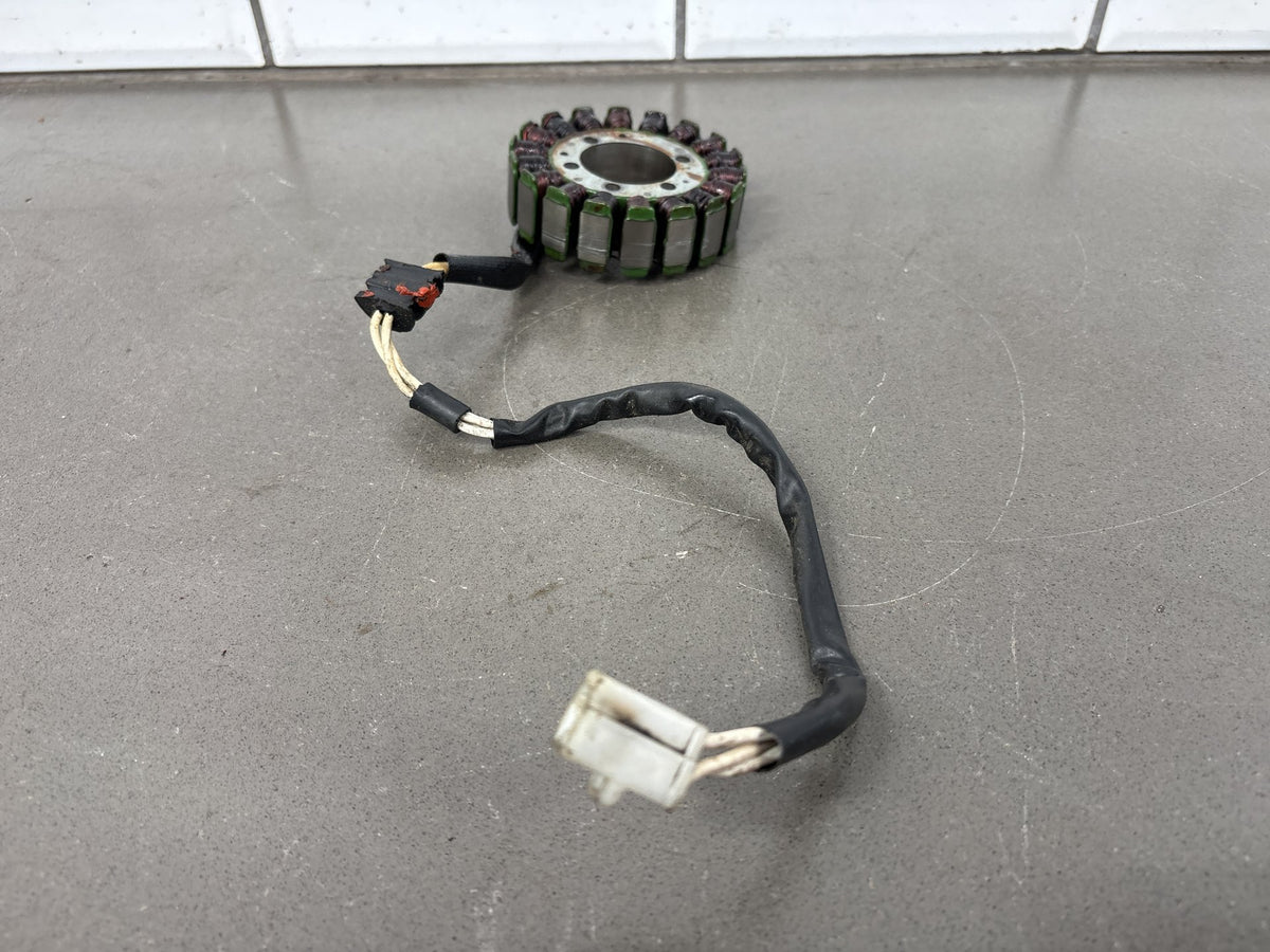 99-02 Yamaha R6 OEM Stator Magneto Assembly 5EB-81410-00-00 Genuine