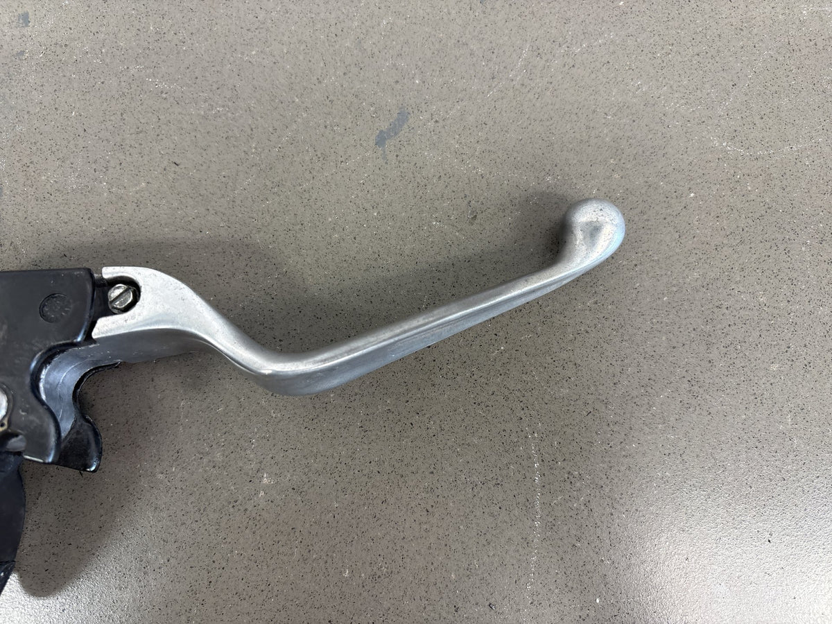 2000-2006 Harley Road King FLHRCI Left Clutch Perch Lever Assembly OEM 38608-96